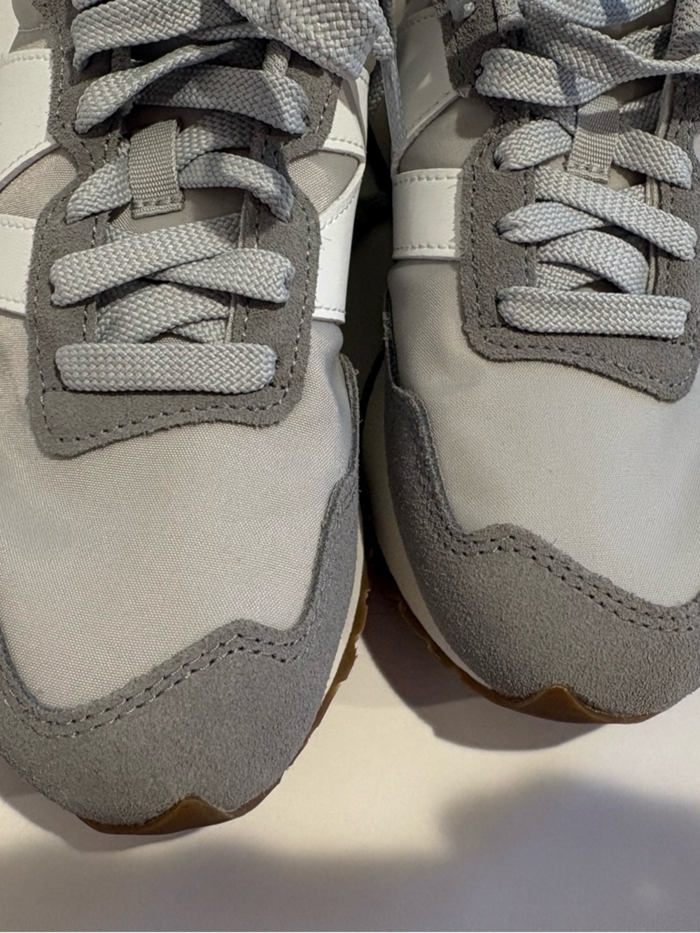 New Balance 237 women’s 7 grey white gum sole retro running y2k dad shoe - Picture 5 of 6